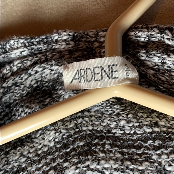 2 Ardene cardigans - Picture 4 of 7